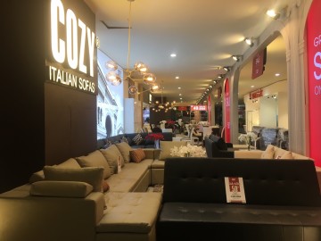 Thi công và trang trí Showroom Cozy Hội chợ